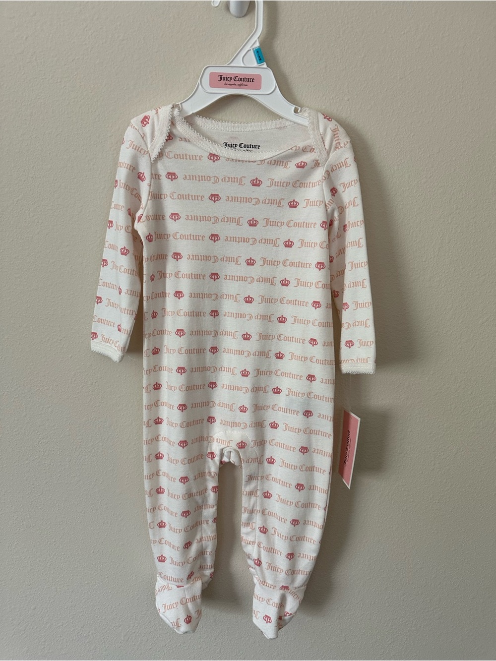 NWT Juicy Couture Baby Girl’s Sleep and Play Footie Pajamas Size 6-9 Months